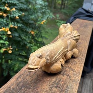 Vtg Handcarved Wooden Fish Sculpture